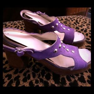 Vintage purple platform sandals